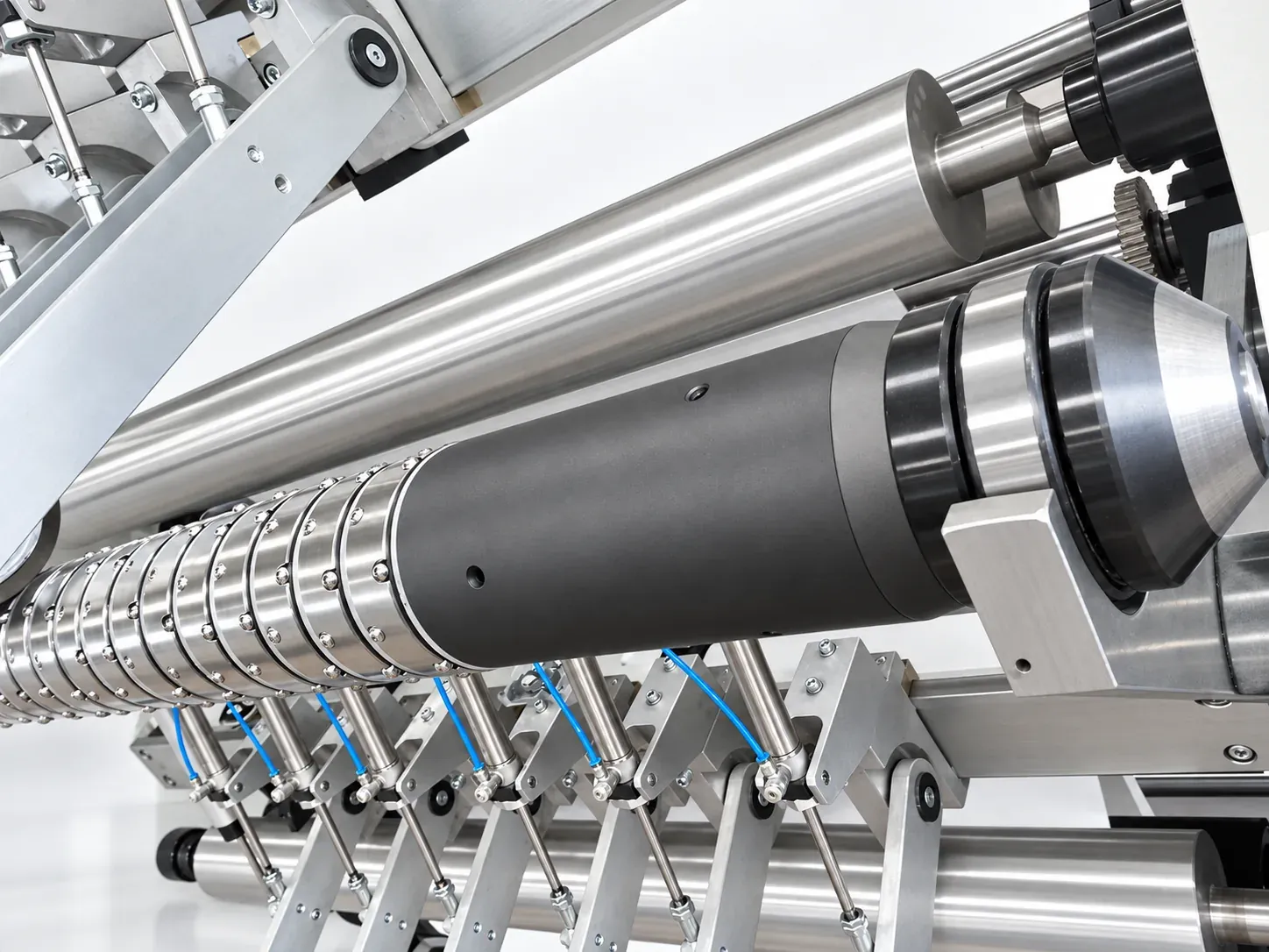 Friction shaft, on a machine